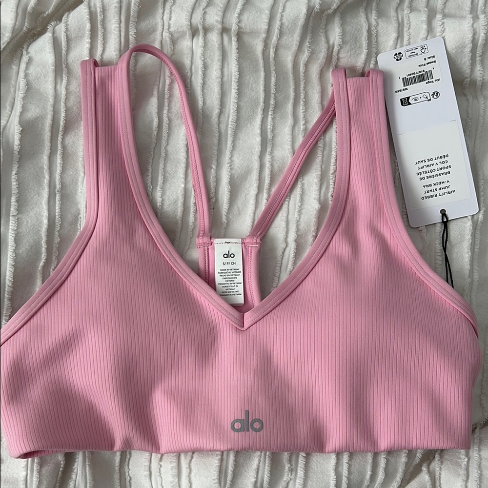NWT ALO Sweet Pink Ribbed Sports Bra
